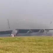 Avi�n bombardero B-52 se estrell� en los Estados Unidos