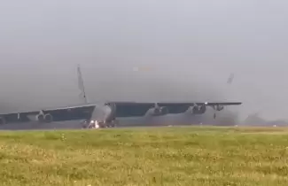 Avi�n bombardero B-52 se estrell� en los Estados Unidos
