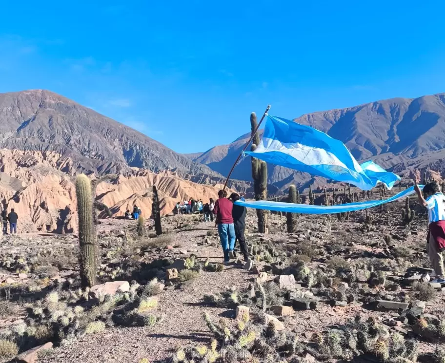 Estudiantes de hornillos vivieron una jornada de trekking en las alturas
