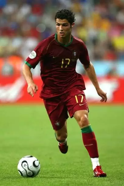 Un joven Cristiano Ronaldo debutó en el Mundial de 2006