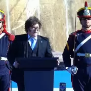 Milei volvió a mostrarse con Adorni en el acto por el Día de la Bandera y afirmó: “Belgrano fue el primer intelectual liberal”