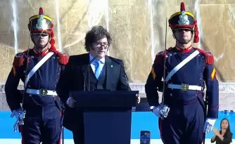 Milei acto por el d�a de la bandera