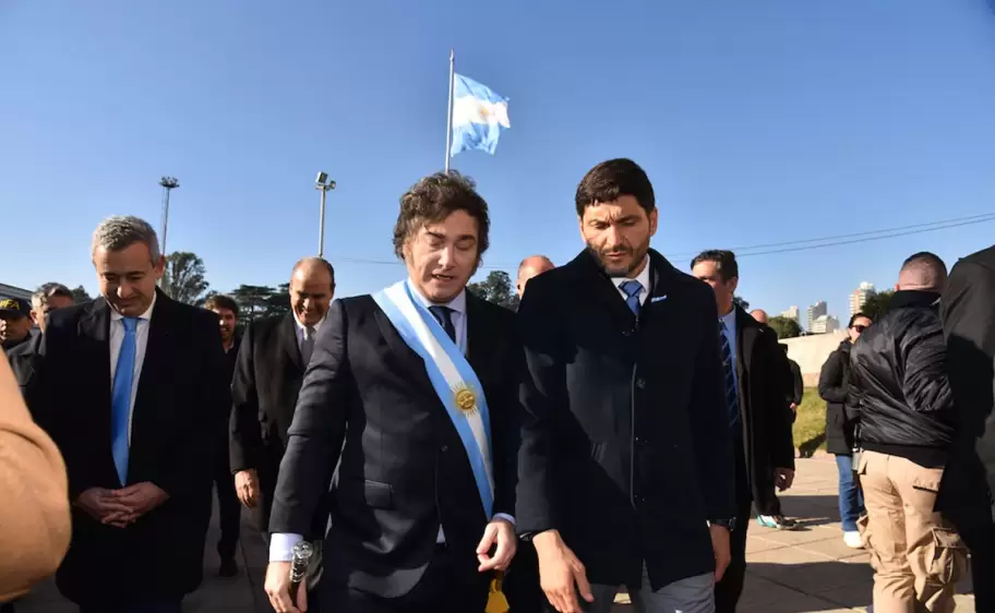 Milei acto por el Día de la Bandera