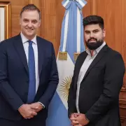 manuel adorni y fabian fernandez