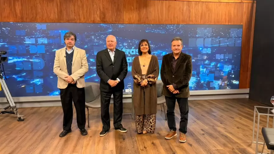 Autoridades de la Universidad Nacional de Jujuy en el piso de Detr�s de las Noticias