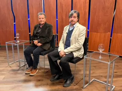 Autoridades de la Universidad Nacional de Jujuy en el piso de Detr�s de las Noticias