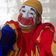 Piñón Fijo cruzó a los que lo critican por el video en el que se lo ve sin maquillaje: "Cómprense una vida"