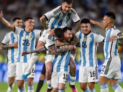 Cumplea�os del capit�n: la divertida sorpresa del plantel de la Selecci�n a Lio por su cumplea�os en pleno Mundial