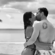"Qué chiquitos éramos": el romántico posteo retro de Antonela Roccuzzo por el cumple de Messi
