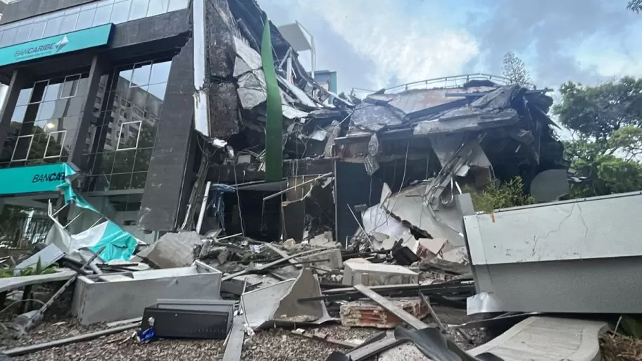 Graves da�os materiales en Caracas por el sismo de 7,2� con r�plica de 7,5�