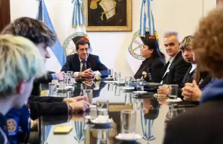 Con el Rotary International, Sadir destac� las oportunidades de intercambio para j�venes de la Puna