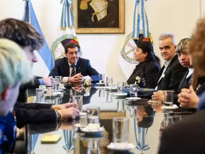 Con el Rotary International, Sadir destac� las oportunidades de intercambio para j�venes de la Puna