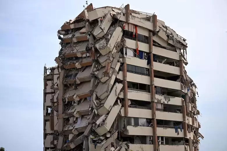 edificio en la guaira despu�s del terremoto
