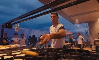 Ritual sagrado: la Scaloneta celebr� su tercer asado en el Mundial antes de jugar contra Jordania