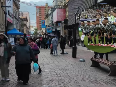 Por el partido de la Selecci�n, este viernes los comercios de Jujuy atender�n en horario corrido