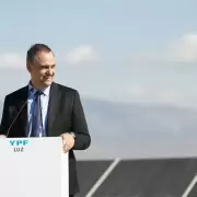 Manuel Adorni renunci� al directorio de YPF tras dejar la Jefatura de Gabinete
