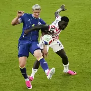Escándalo en el Mundial: la FIFA levantó la sanción al goleador de EE.UU. tras una llamada de Trump