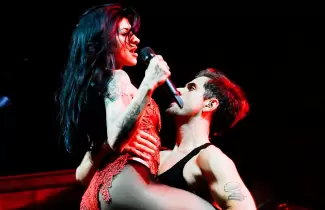 Nuevo romance: Cazzu reapareci� en una obra de teatro junto a su bailar�n Ignacio Colombara y estallaron los rumores