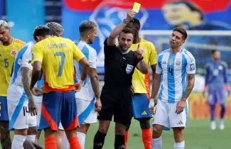 Las m�ximas figuras del Mundial que caminan en la cuerda floja con las amarillas y podr�an perderse las semifinales