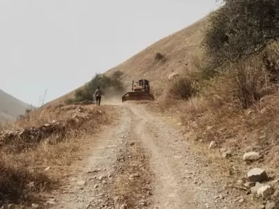 importantes obras de recomposicion del camino al cha�i