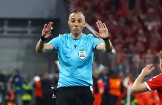 La FIFA design� al �rbitro que dirigir� el partido de Argentina ante Suiza por los cuartos de final del Mundial