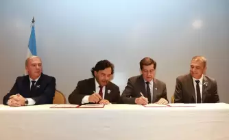 Jujuy y Salta firmaron un convenio para fortalecer la atenci�n sanitaria en el nuevo Hospital Oscar Or�as