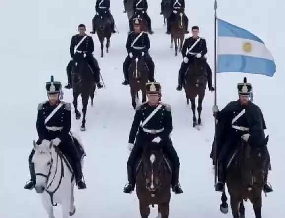 La Scaloneta reimaginados como granaderos