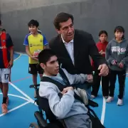 Inauguraron el primer polideportivo inclusivo de la capital en el barrio San Pedrito
