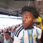 No pudo con la Scaloneta: el streamer Speed intent� mufar a Argentina, fracas� y ahora promete alentar a Inglaterra