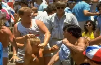 Ra�l G�mez, entonces barra de V�lez, enfret� a hooligans ingleses en el Mundial de 1986
