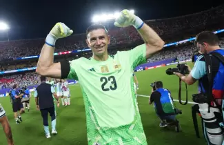 DIBU MARTINEZ