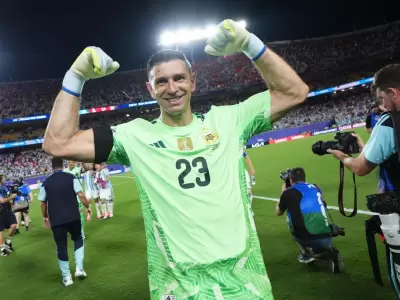 DIBU MARTINEZ