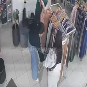 Preocupaci�n por la inseguridad en Libertador: una banda de "mecheras" volvi� a robar en un comercio c�ntrico