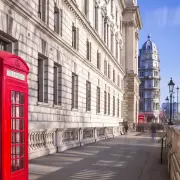 Cu�nto cuesta viajar a Inglaterra, el hist�rico rival que enfrentar� la Argentina por el pase a la final del Mundial