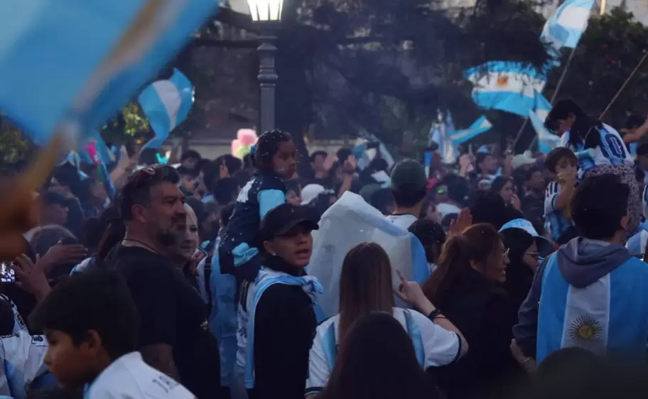 festejos argentina semifinal plaza belgrano