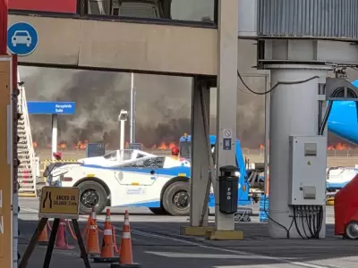 incendio cerca del aeropuerto de Salta