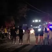 Vecinos salieron a protestar por los prolongados cortes de luz tras el temporal
