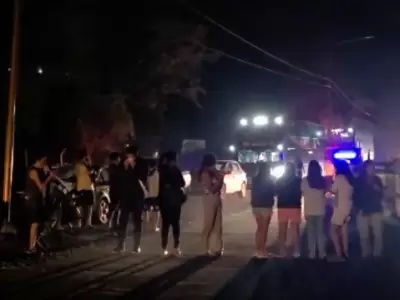 Corte de Ruta en Barrio Norte por cortes de luz