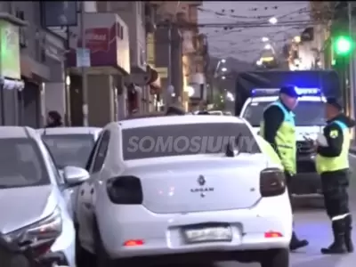 auto en contramano en calle Alvear