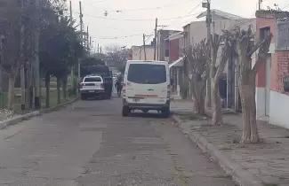 Operativo policias barrio casta�eda