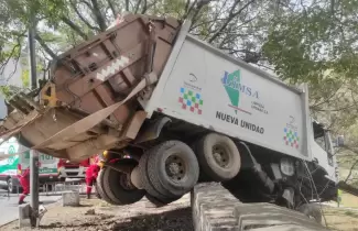 CAMION
