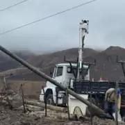 EJESA restableció el servicio eléctrico en Volcán tras reemplazar postes dañados por el incendio