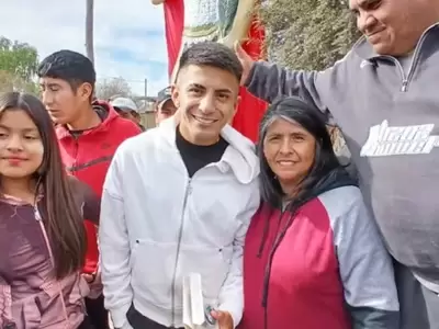 Thiago Almada visit� a la Difunta Correa y San Expedito en San Juan para cumplir una promesa