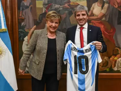 Kristalina Georgieva junto a Luis Caputo